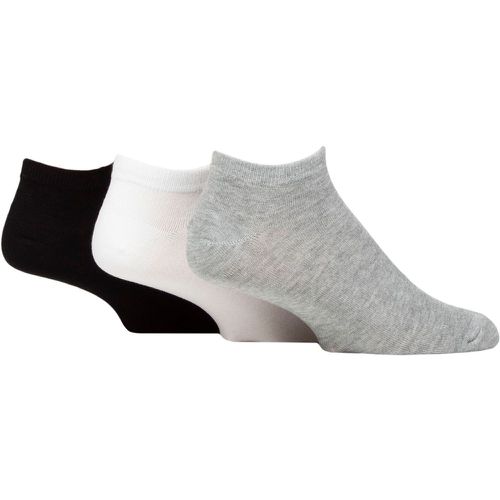 Mens 3 Pair Plain and Patterned Bamboo Trainer Socks Plain 7-11 Mens - Pringle - Modalova