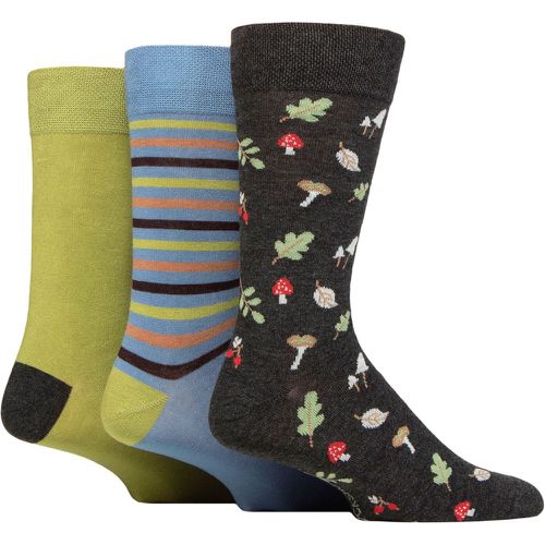 Men's 3 Pair Plain, Patterned, Striped and Heel & Toe Bamboo Socks Woodland 7-11 - SockShop - Modalova