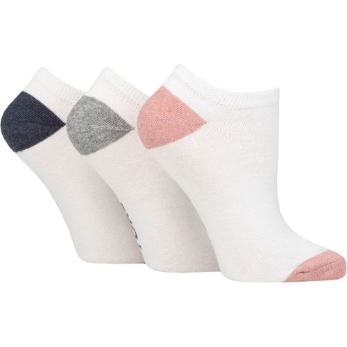 We want people to enjoy our socks, and we want to enjoy producing them too. Lately though, we’ve found it hard to enjoy what impact waste from the f - W3100LWHT1 - Modalova