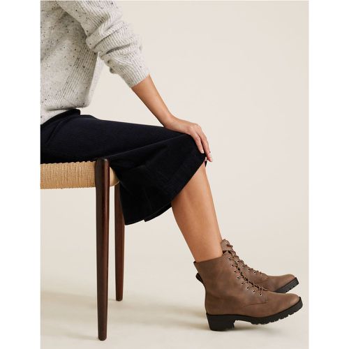 Wide Fit Lace Up Ankle Boots brown - Marks & Spencer - Modalova