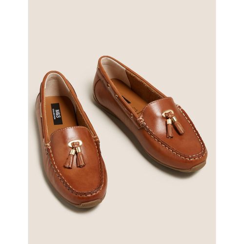 Wide Fit Leather Tassel Boat Shoes brown - Marks & Spencer - Modalova