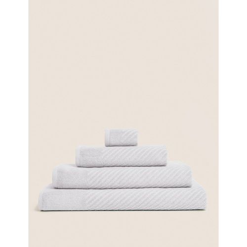 Cotton Rich Plush Quick Dry Towel grey - Marks & Spencer - Modalova