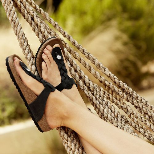 Gizeh Braided Flip Flops in Waxed Leather - Birkenstock - Modalova