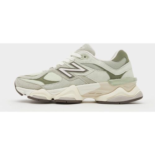 New Balance 9060 para mujer, Green - New Balance - Modalova