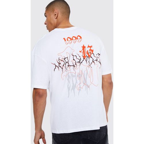 Camiseta Oversize Con Grafiti Y Cuello Extendido - boohoo - Modalova