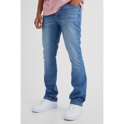 Jeans a zampa Slim Fit in denim rigido - boohoo - Modalova