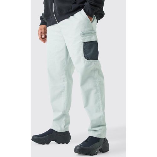 Pantaloni Cargo Plus Size in rete elasticizzata comfort con tasche - boohoo - Modalova