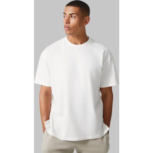 Camiseta Oversize Man Active, Cream - boohoo - Modalova