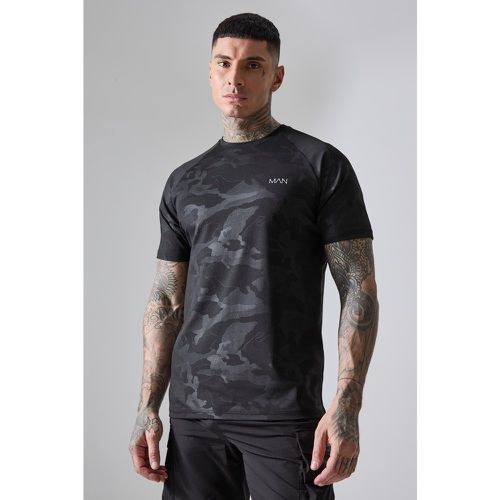 Camiseta Tall Man Active De Ranglán Resistente Con Estampado De Camuflaje - boohoo - Modalova