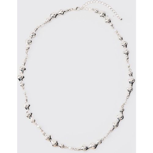 Collana in argento con perle e metallo - boohoo - Modalova
