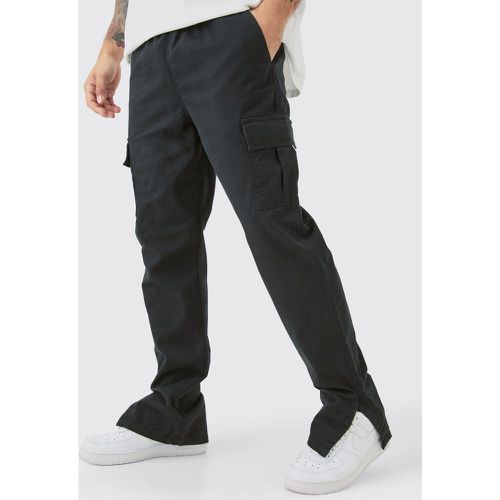 Pantaloni Cargo Slim Fit con vita elasticizzata e spacco sul fondo - boohoo - Modalova