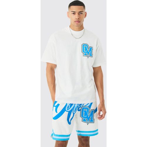 Conjunto Oversize De Pantalón Corto Y Camiseta De Baloncesto Ofcl - boohoo - Modalova