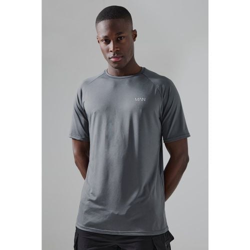 Camiseta Man Active De Ranglán - boohoo - Modalova