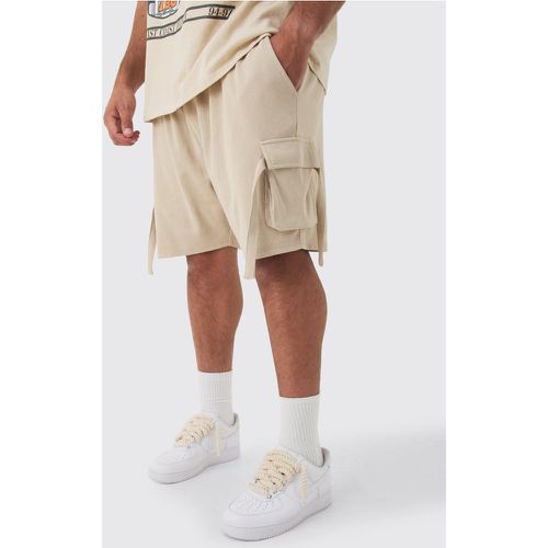 Plus Ribbed Relaxed Cargo Short In Taupe - boohoo - Modalova