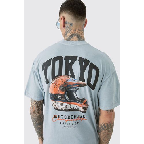 Camiseta Tall Oversize Sobreteñida Con Estampado De Tokyo En La Espalda - boohoo - Modalova