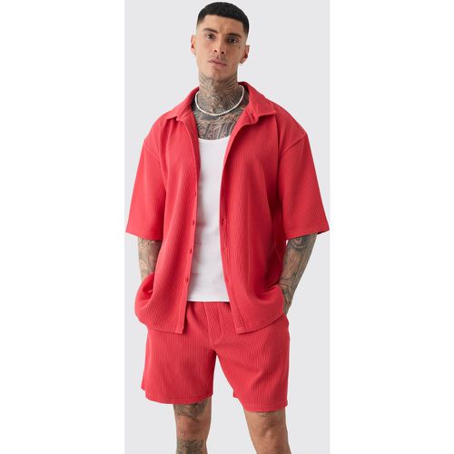 Tall Oversized Short Sleeve Pleated Shirt & Short Set In Red - boohoo - Modalova