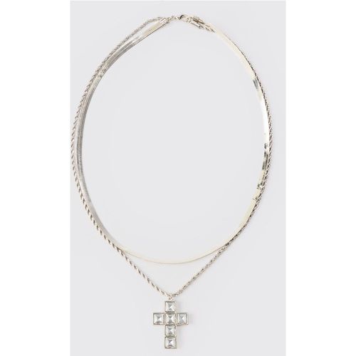 Iced Cross Pendant Double Chain Necklace In Silver - boohoo - Modalova