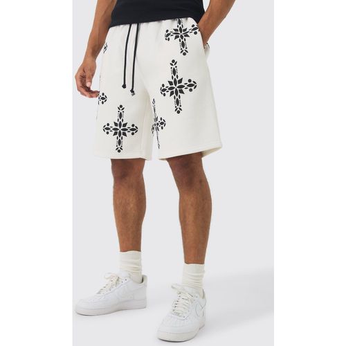 Oversized Mid Length Cross Print Shorts - boohoo - Modalova