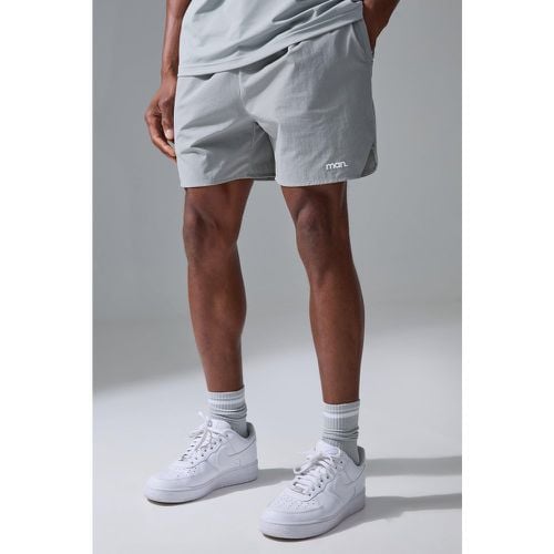 Pantaloncini Man Sport da 12 cm con spacco laterale - boohoo - Modalova