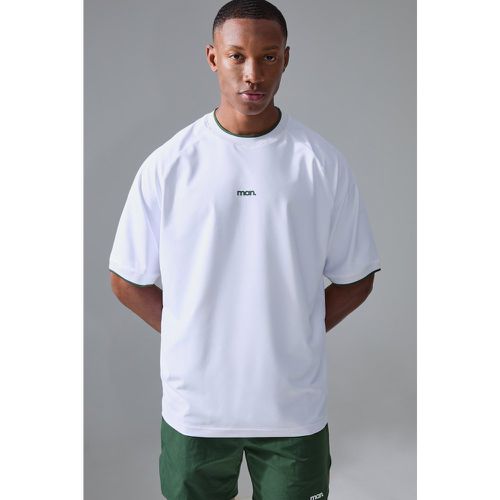 T-shirt Man Sport oversize per alta performance - boohoo - Modalova