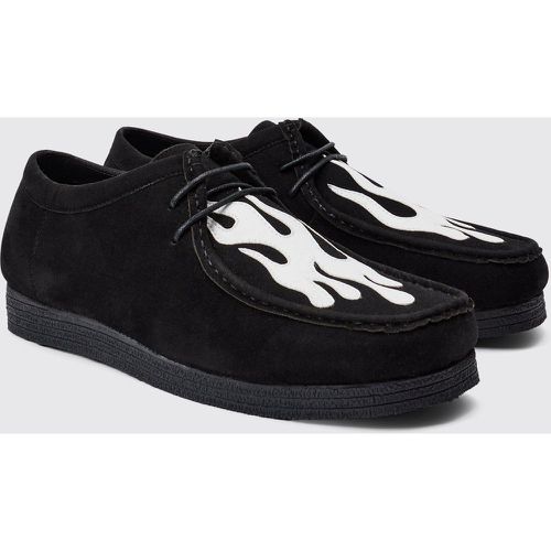 Zapatos De Ante Sintético Con Llamas - boohoo - Modalova