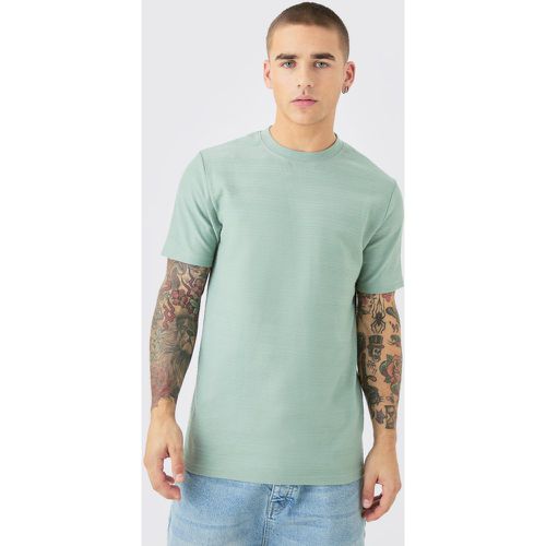 T-shirt Slim Fit in jacquard a righe in rilievo - boohoo - Modalova