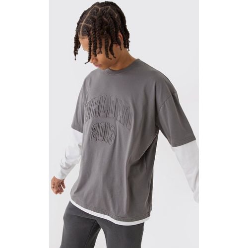 Camiseta Oversize Universitaria Con Capa Falsa Y Relieve - boohoo - Modalova