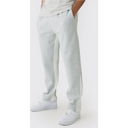 Pantaloni tuta Worldwide con cuciture a contrasto, ricami e inserti - boohoo - Modalova