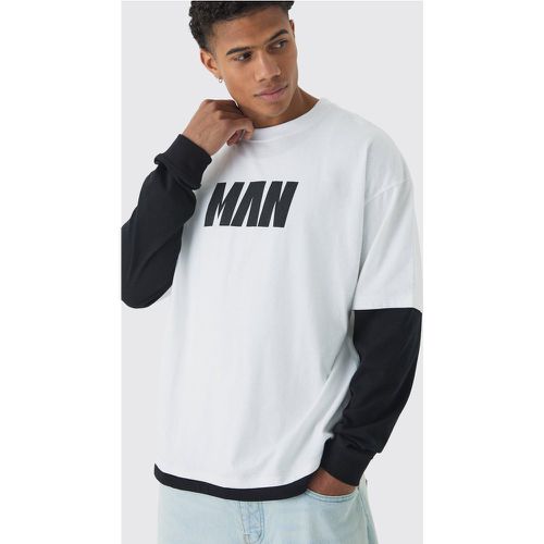 MAN Oversized Faux Layer T-Shirt - boohoo - Modalova