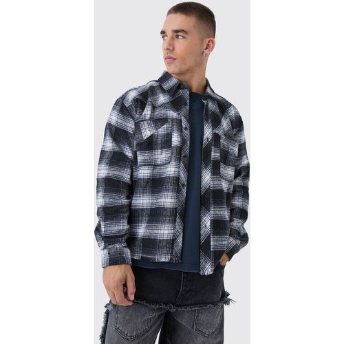 Camisa Oversize Recta De Cuadros Con Filo Sin Acabar - boohoo - Modalova