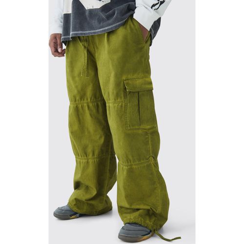 Pantalón Plus Cargo Holgado Con Cintura Elástica Y Lavado De Aceite - boohoo - Modalova