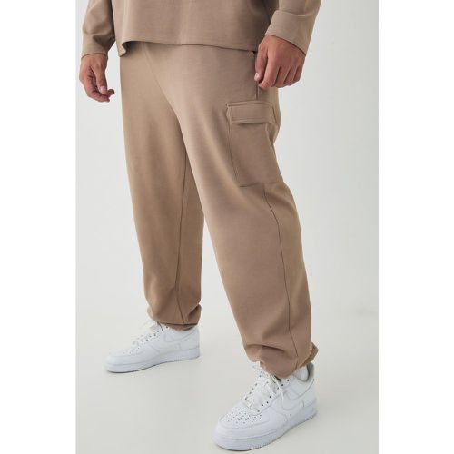 Pantalón Deportivo Plus Elegante Cargo Ajustado - boohoo - Modalova