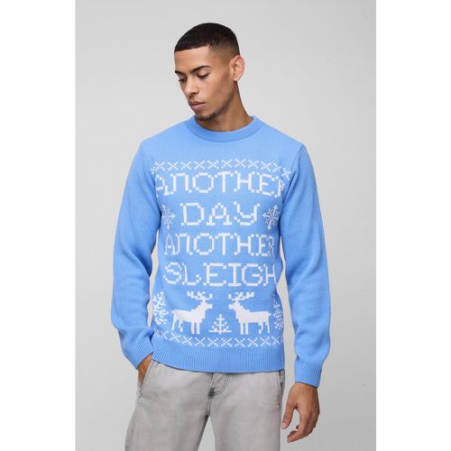 Maglione natalizio Regular Fit con scritta Another Day - boohoo - Modalova