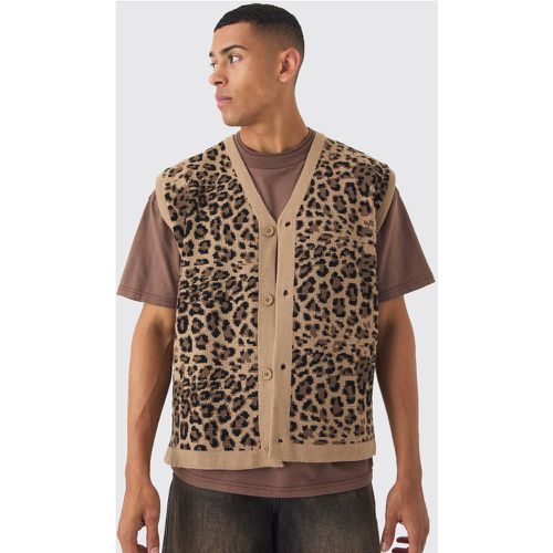 Canotta oversize in maglia leopardata con scollo a V e bottoni - boohoo - Modalova