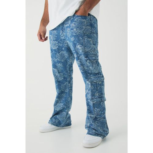 Jeans a zampa Plus Size stile Cargo in jacquard a fiori - boohoo - Modalova