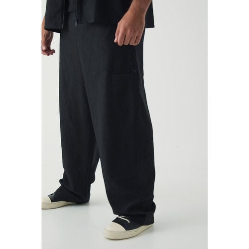 Pantaloni sartoriali Plus Size con trama - boohoo - Modalova