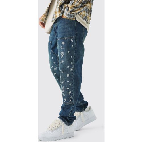 Jeans dritti in fantasia stile Carpenter con ricami in fantasia cachemire - boohoo - Modalova