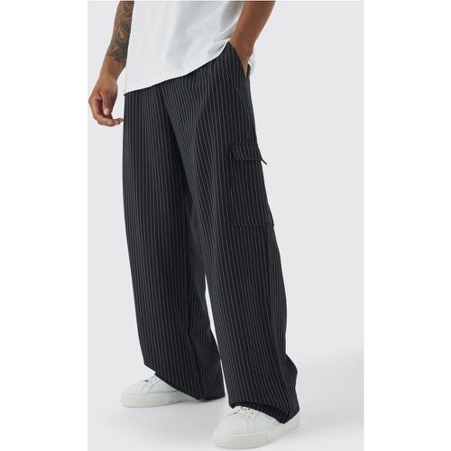 Pantaloni Cargo extra comodi a righe verticali con vita elasticizzata - boohoo - Modalova