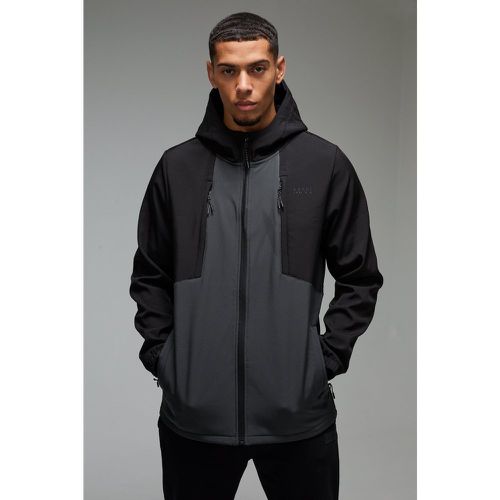 Giacca Man Active in Softshell - boohoo - Modalova