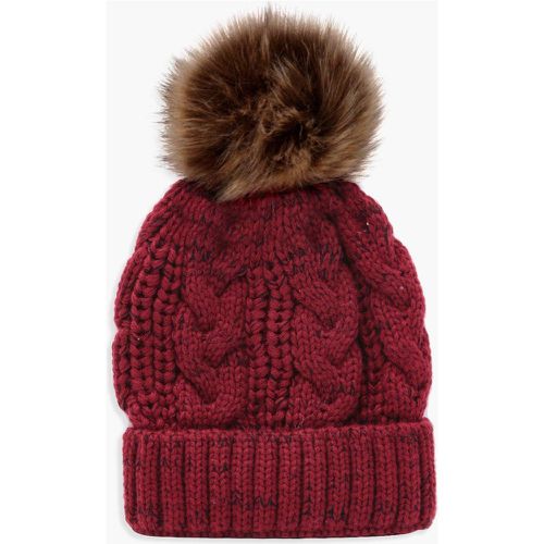 Gorro De Punto En Ochos Con Pompón De Pelo Sintético - boohoo - Modalova