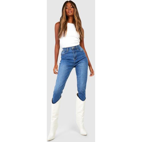 Jeans Skinny Fit a vita alta in Stretch modellanti sul retro - boohoo - Modalova