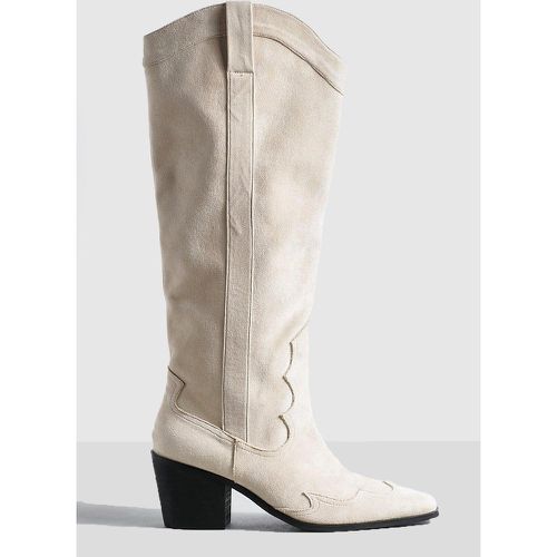 Botas Camperas Estilo Western Por La Rodilla Con Tacón - boohoo - Modalova