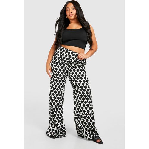 Pantalón Plus De Pernera Ancha Y Tela Con Estampado Geométrico - boohoo - Modalova