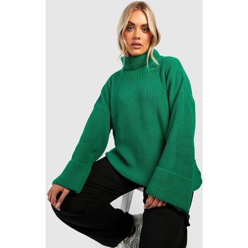 Maglione Plus Size in maglia con collo alto e polsini ampi - boohoo - Modalova