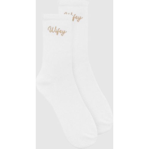 Calzini con scritta Wifey, Bianco - boohoo - Modalova