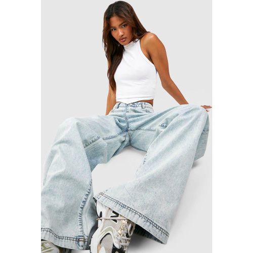 Jeans a gamba ampia Tall in lavaggio acido chiaro - boohoo - Modalova