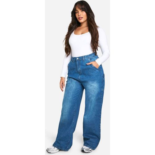 Jeans Plus Size in taglio maschile con tasche - boohoo - Modalova