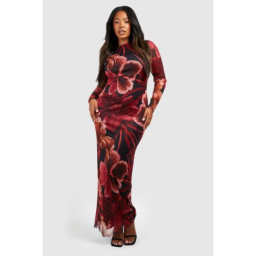 Vestito maxi Plus Size in rete a fiori con scollo sul retro - boohoo - Modalova