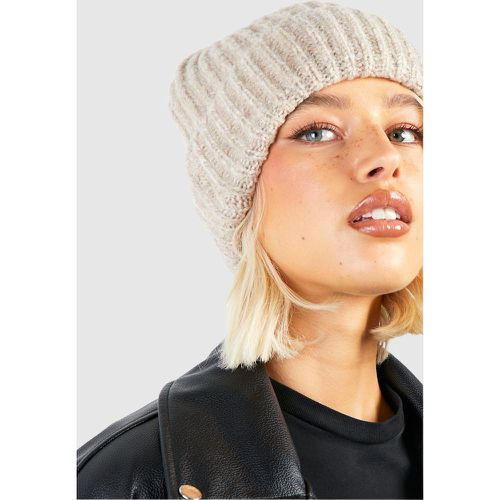 Berretto Beanie in maglia a coste morbide - boohoo - Modalova