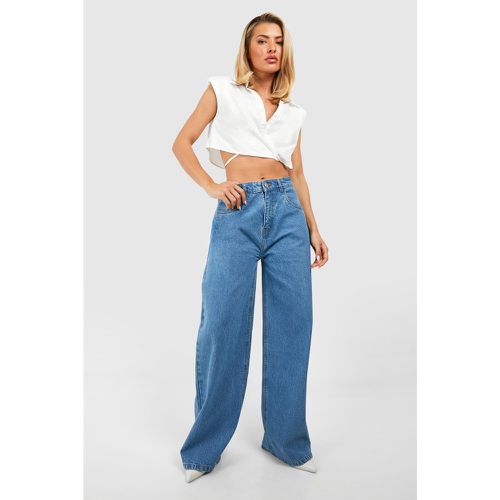 Jeans dritti a vita alta in colore blu acceso - boohoo - Modalova